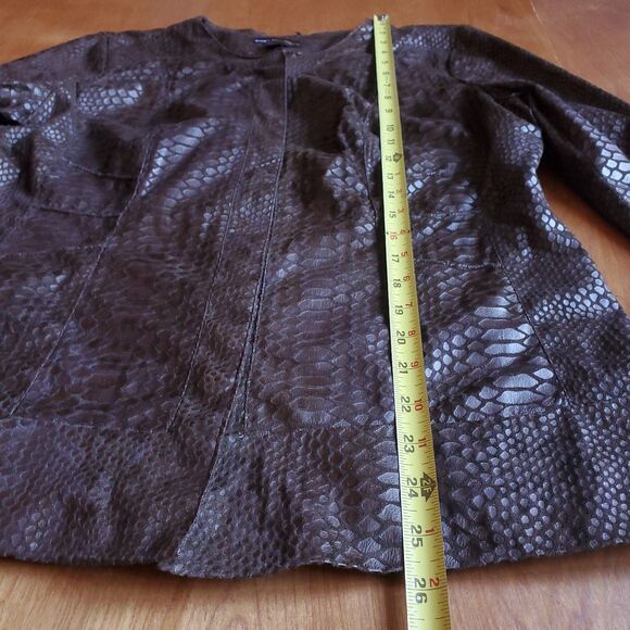 Dana Buchman Faux Snakeskin Jacket M Chocolate Brown Snake Reptile Snap Front - Picture 8 of 11